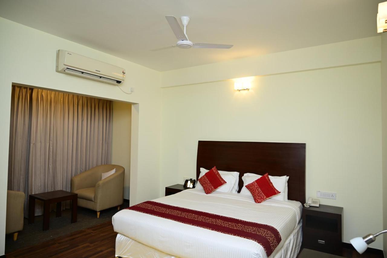 Sterling Keys By Tgi Hotel บังกาลอร์ ภายนอก รูปภาพ