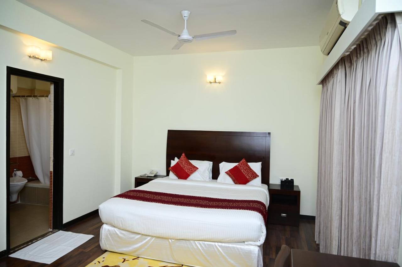 Sterling Keys By Tgi Hotel บังกาลอร์ ภายนอก รูปภาพ